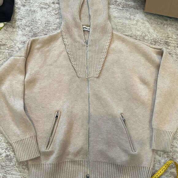 Trunk Project Beige Zip-Up Sweater oversized, medium - Picture 10 of 11
